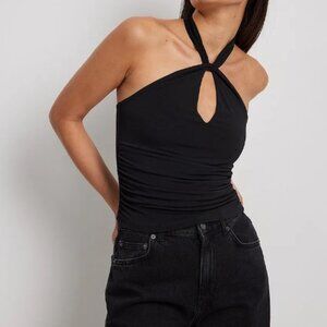 NA-KD Halterneck Top
